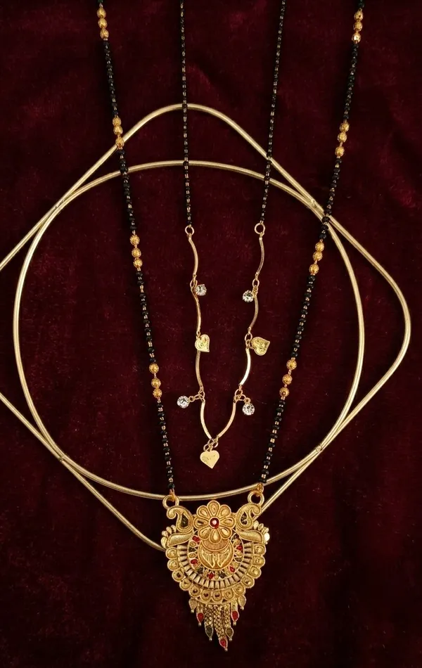 Black_Beaded_Traditional_Mangalsutra_for_Women