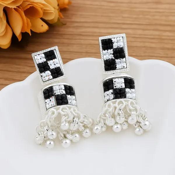 Silver_Black_And_White_Beaded_Drop_Earrings_for_Women