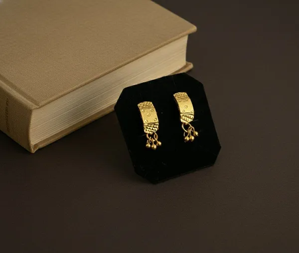 Gold_Tone_Traditional_Drop_Earrings_for_Women