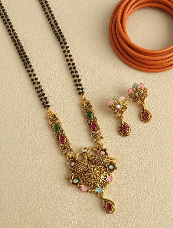 Gold_Tone_Traditional_Mangalsutra_Jewellery_Set_for_Women