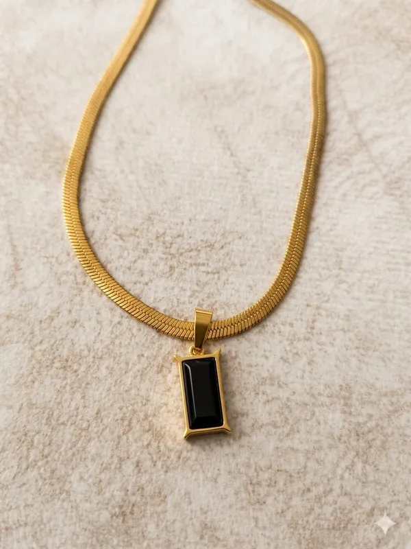 Gold_Tone_Black_Rectangular_Pendant_Necklace_For_Women