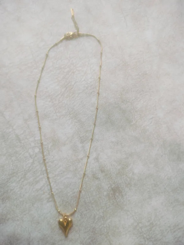 Gold_Tone_Pointed_Heart_Pendant_Necklace_For_Women