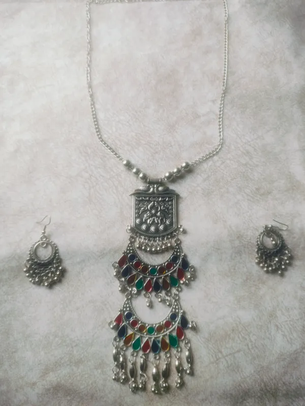 Silver_Oxidized_Ethnic_Necklace_Set_For_Women