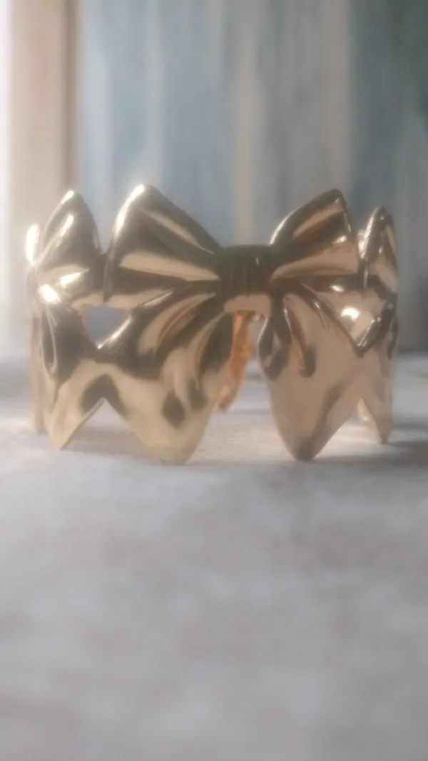 Gold_Bow_Hair_Clip_for_Women