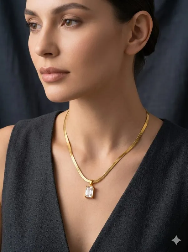 Gold_Stainless_Steel_Geometric_Pendant_Necklace_For_Women