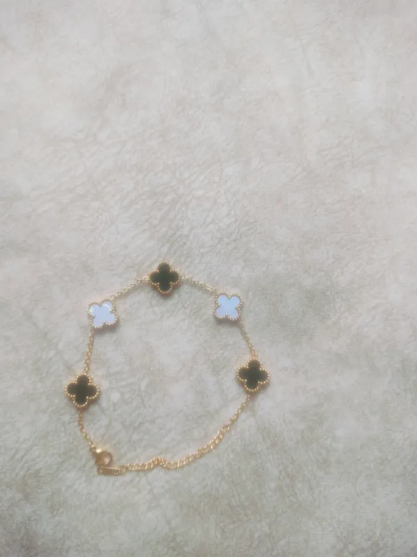Gold_Tone_Clover_Charm_Bracelet_for_Women