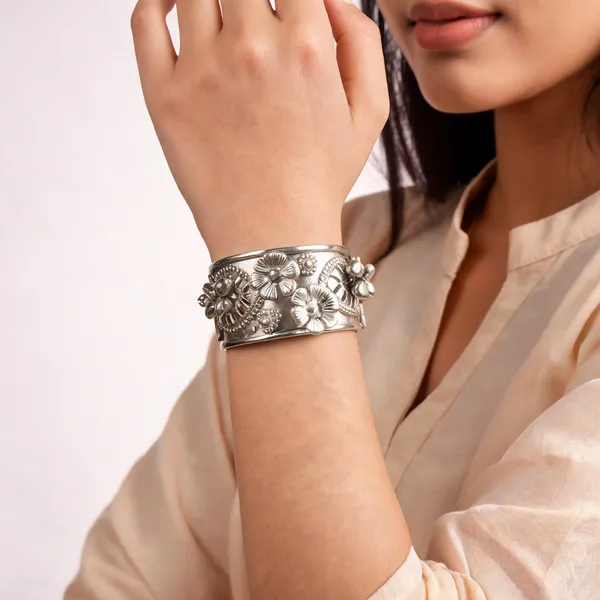 Silver_Stainless_Steel_Floral_Cuff_Bracelet_For_Women