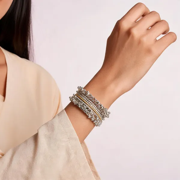 Silver_Tone_Embellished_Kada_Bracelet_For_Women