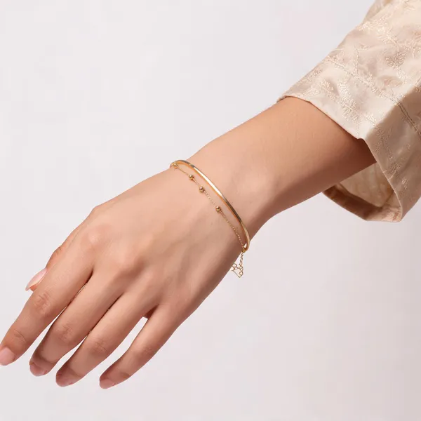 Gold_Tone_Delicate_Bracelet_For_Women