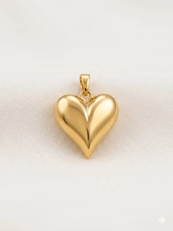 Gold_Tone_Heart_Pendant_Necklace_For_Women