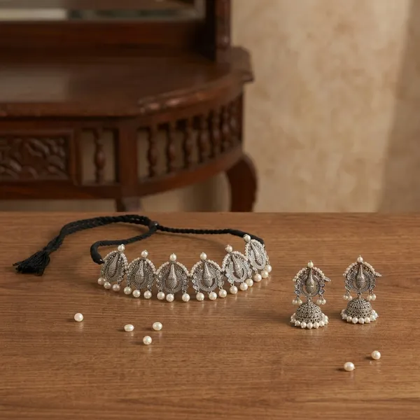 Silver_Oxidised_Stainless_Steel_Necklace_and_Earring_Set_For_Women