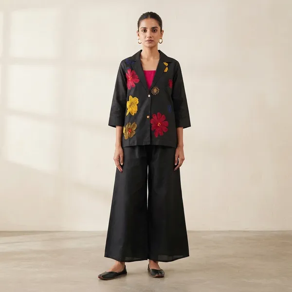 Black_Cotton_3_Pec_Suit_With_Inner_For_Women