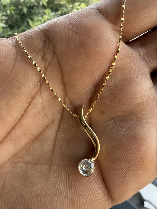Gold_Stainless_Steel_Wave_Pendant_Necklace_For_Women
