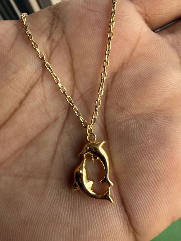 Gold_Stainless_Steel_Dolphin_Pendant_Chain_Necklace_For_Women