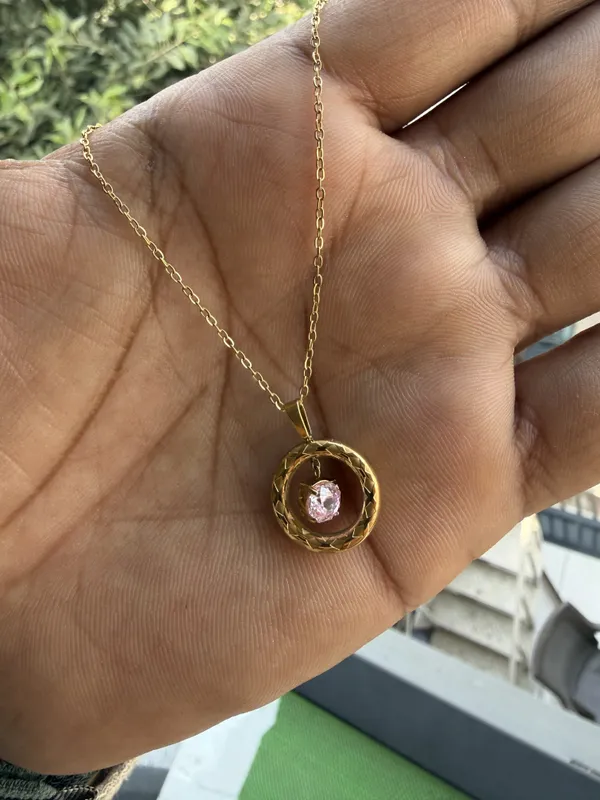 Gold_Stainless_Steel_Circular_Pendant_Necklace_For_Women