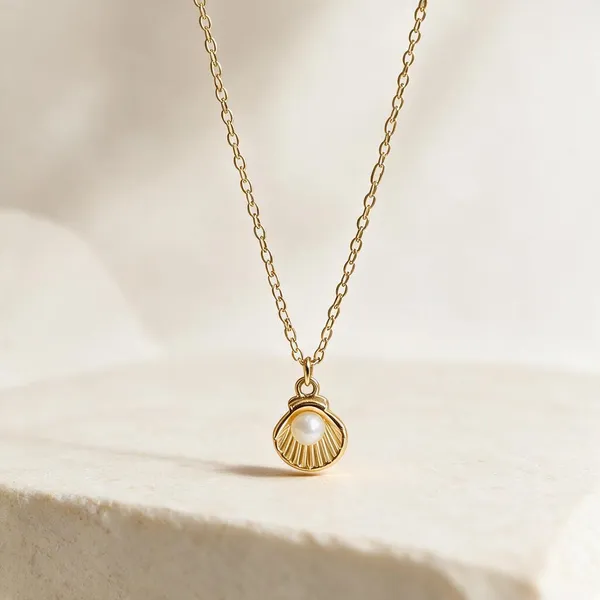 Gold_Stainless_Steel_Shell_Pendant_Necklace_For_Women