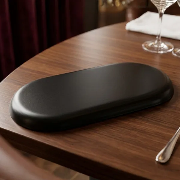 Black_Modern_Plain_Oval_Serving_Tray