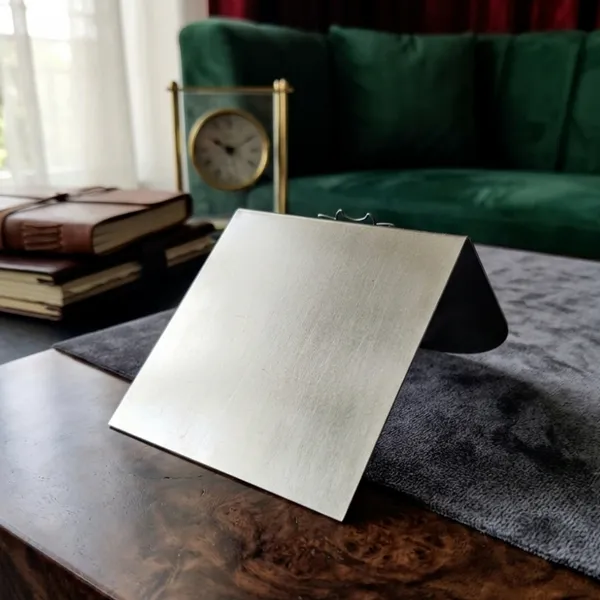 Silver_Metal_Floral_Analog_Desk_Clock