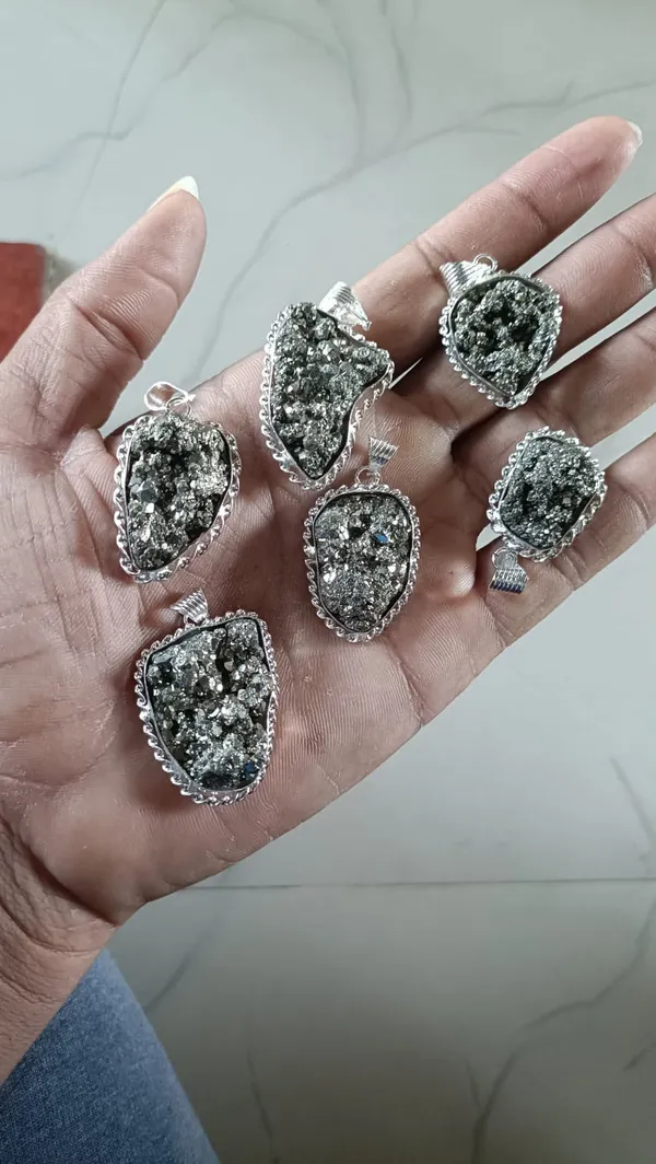 Silver_Tone_Druzy_Stone_Jewellery_For_Women