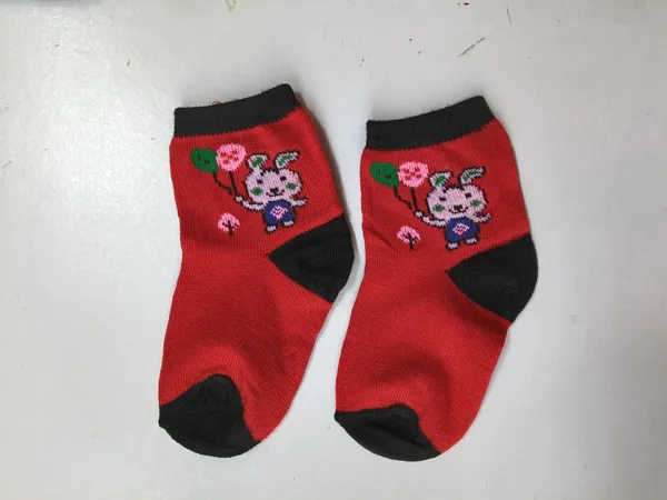 Pink_And_Purple_Printed_Ankle_Socks_For_Girls