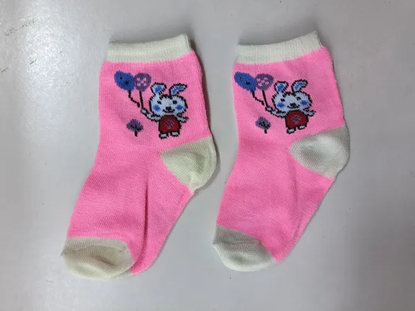 Pink_And_Purple_Printed_Ankle_Socks_For_Girls