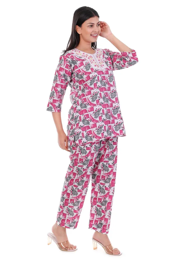 Suit_Pink