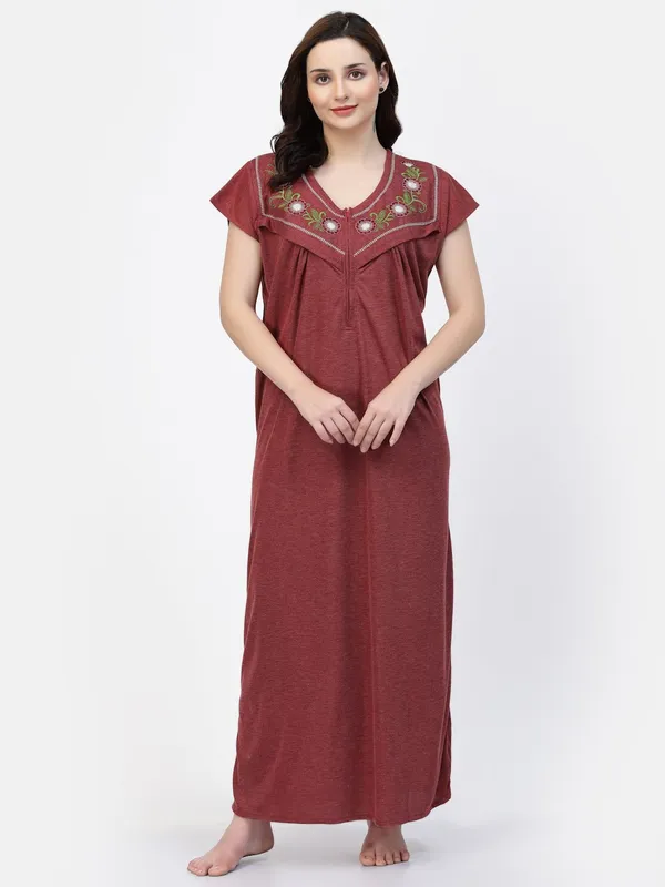 Feeder_Nighty_Maroon