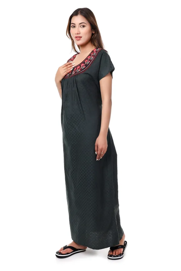 Black_Cotton_Casual_Nighty_For_Women