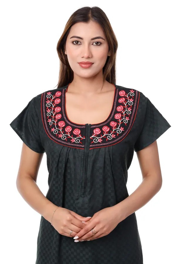 Black_Cotton_Casual_Nighty_For_Women