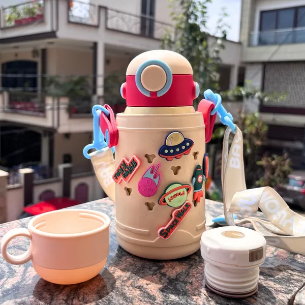 Space_Themed_Insulated_Bottle_500ml_Beige