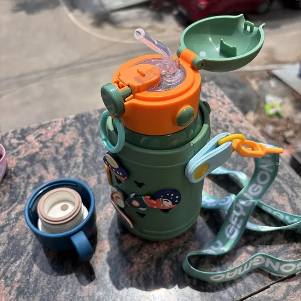 Space_Themed_Insulated_Bottle_500ml_Green