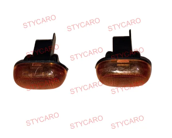 Esteem_Bumper_Fender_Side_Indicator_Light_Assembly_With_Holder_Yellow