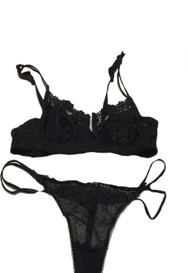 Essential_Lingerie_For_Office_Wear_Gift_Box