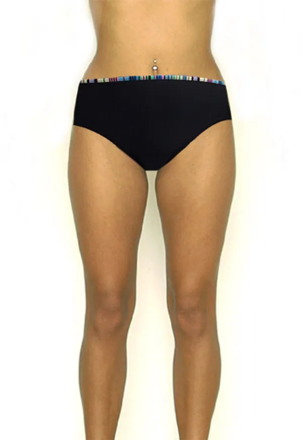 Beautiful_Contrast_Piping_Waistband_Black_Bikini_Brief
