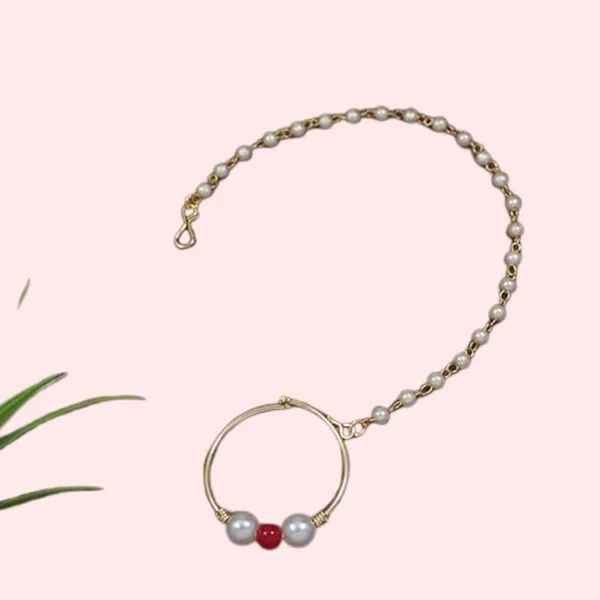 Bridal_Nose_Ring_With_Pearl_Chain_For_Women