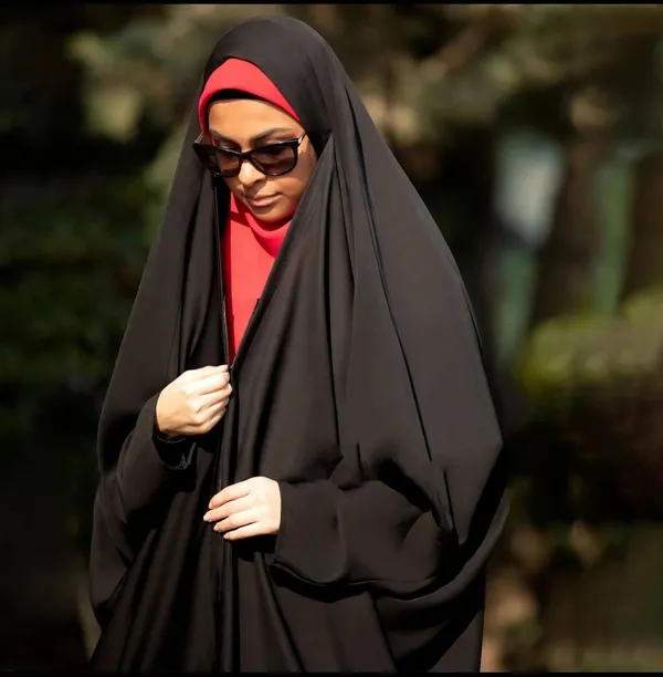 Al_Buraaq_Mahnoor_Irani_Nida_Zip_Abaya_–_Black