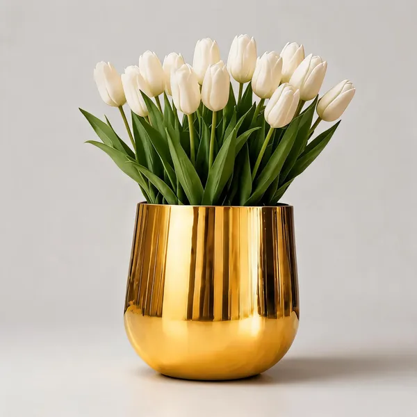 Gold_Metal_Vase_For_Home_Decor