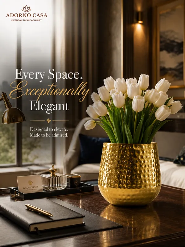 Aurum_Hammered_Gold_Finish_Metal_Accent_Vase