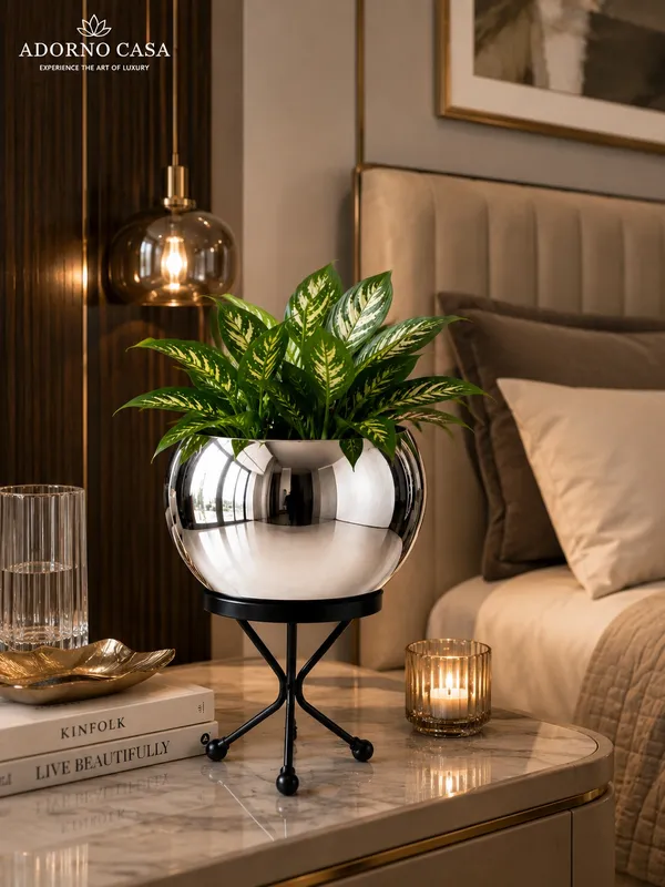 Luna_Silver_Finish_Metal_Pot_Paired_with_a_Sturdy_Black_Iron_Stand