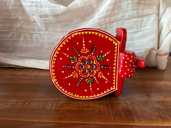 Hand-Painted_Wooden_Elephant_Stool_–_Set_of_2