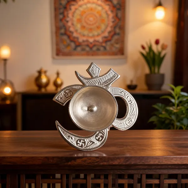 Metal_Traditional_Ornate_Diya_Oil_Lamp_For_Pooja