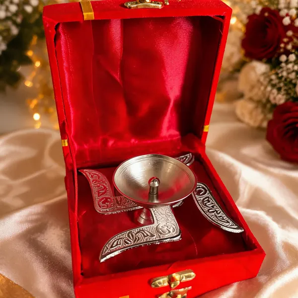 Metal_Decorative_Pooja_Diya