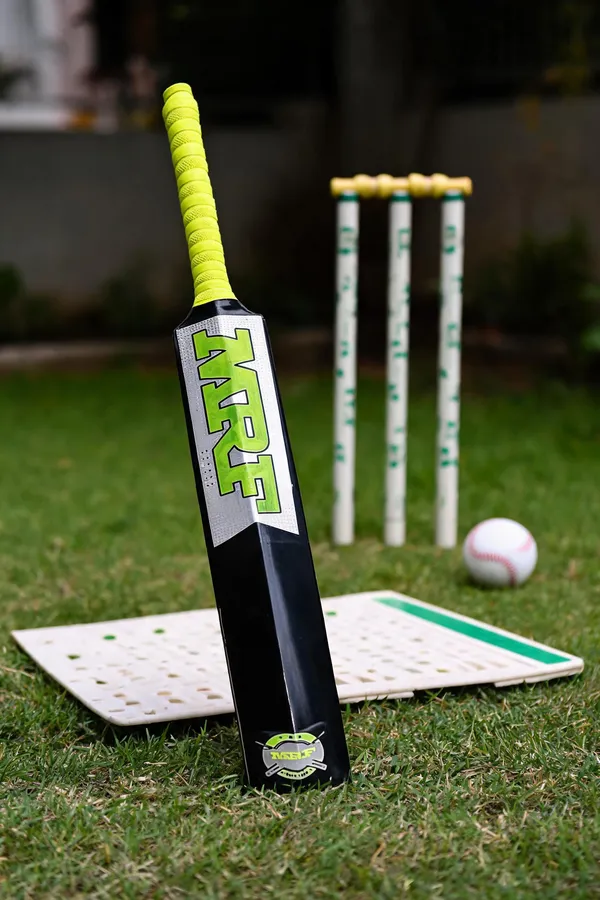 Wilora_Plastic_Junior_Cricket_Bat_Size_3_For_Kids