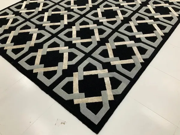 Tulisia_Geomatric_Hand_Tufted_Carpet_Rug