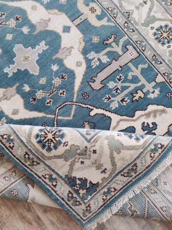 Solistice_Hand_Knotted_Carpet_Rugs