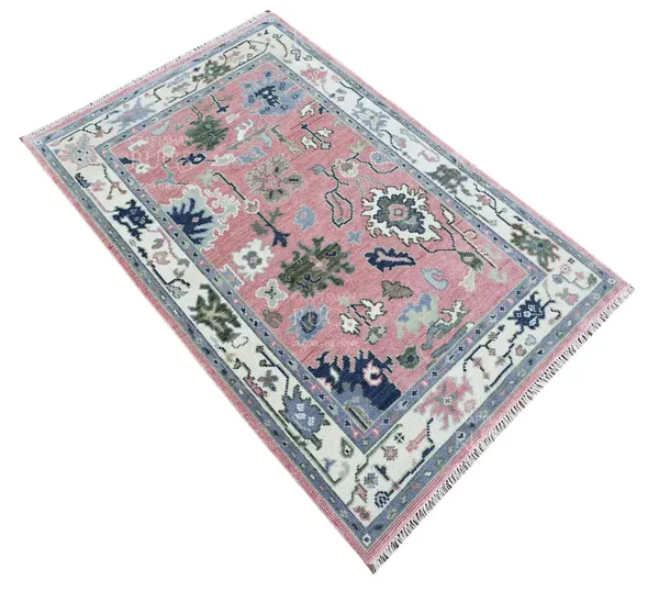 Reverie_Hand_Knotted_Carpet_Rugs