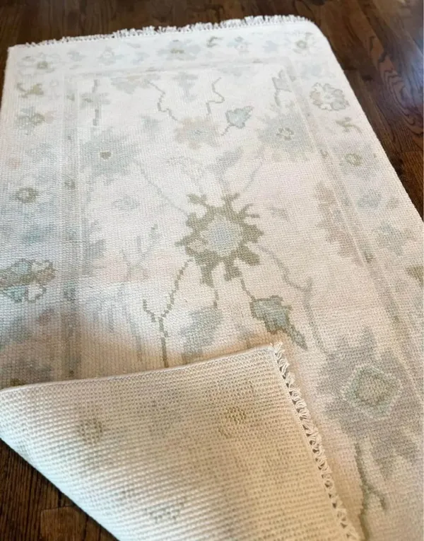 Evanesce_Hand_Knotted_Carpet_Rugs