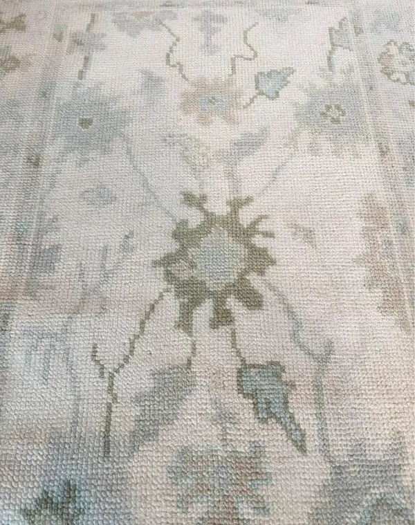 Evanesce_Hand_Knotted_Carpet_Rugs