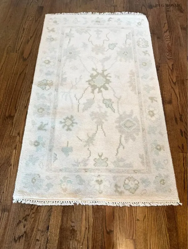 Evanesce_Hand_Knotted_Carpet_Rugs