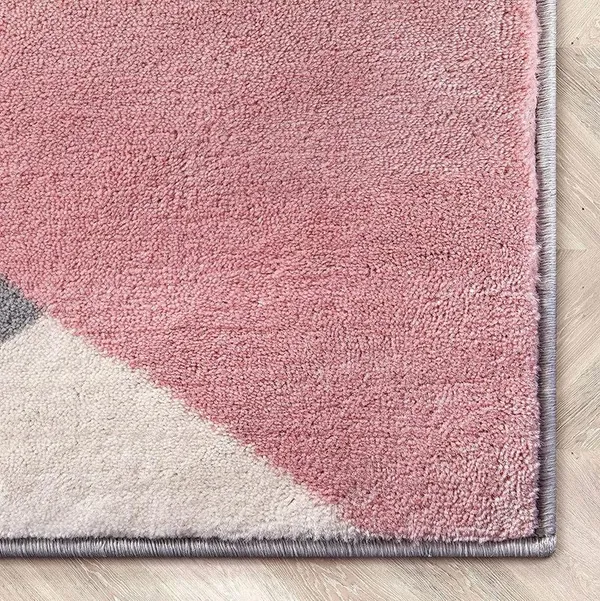 Geometric_Pink_Hand_Tufted_Carpet